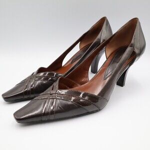 Bandolino Heels Brown Leather Slip‎ On Heels 3 inch Size 8.5